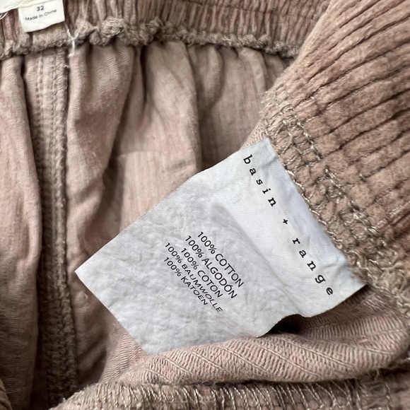 🤎 Basin + Range Brown Corduroy Shorts - RUNS LARGE - Picture 8 of 11